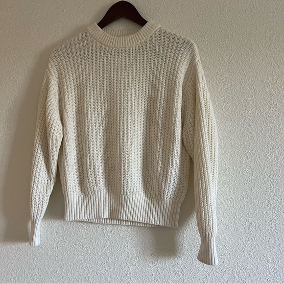 Aritzia Wilfred Essential Chenille Sweater in Avorio ( Cream ) Size Small - Picture 7 of 13